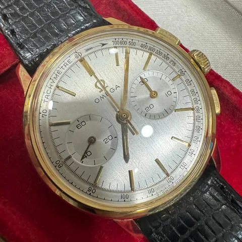 Omega Chronograph 101.009-65 35mm Yellow gold Silver 13