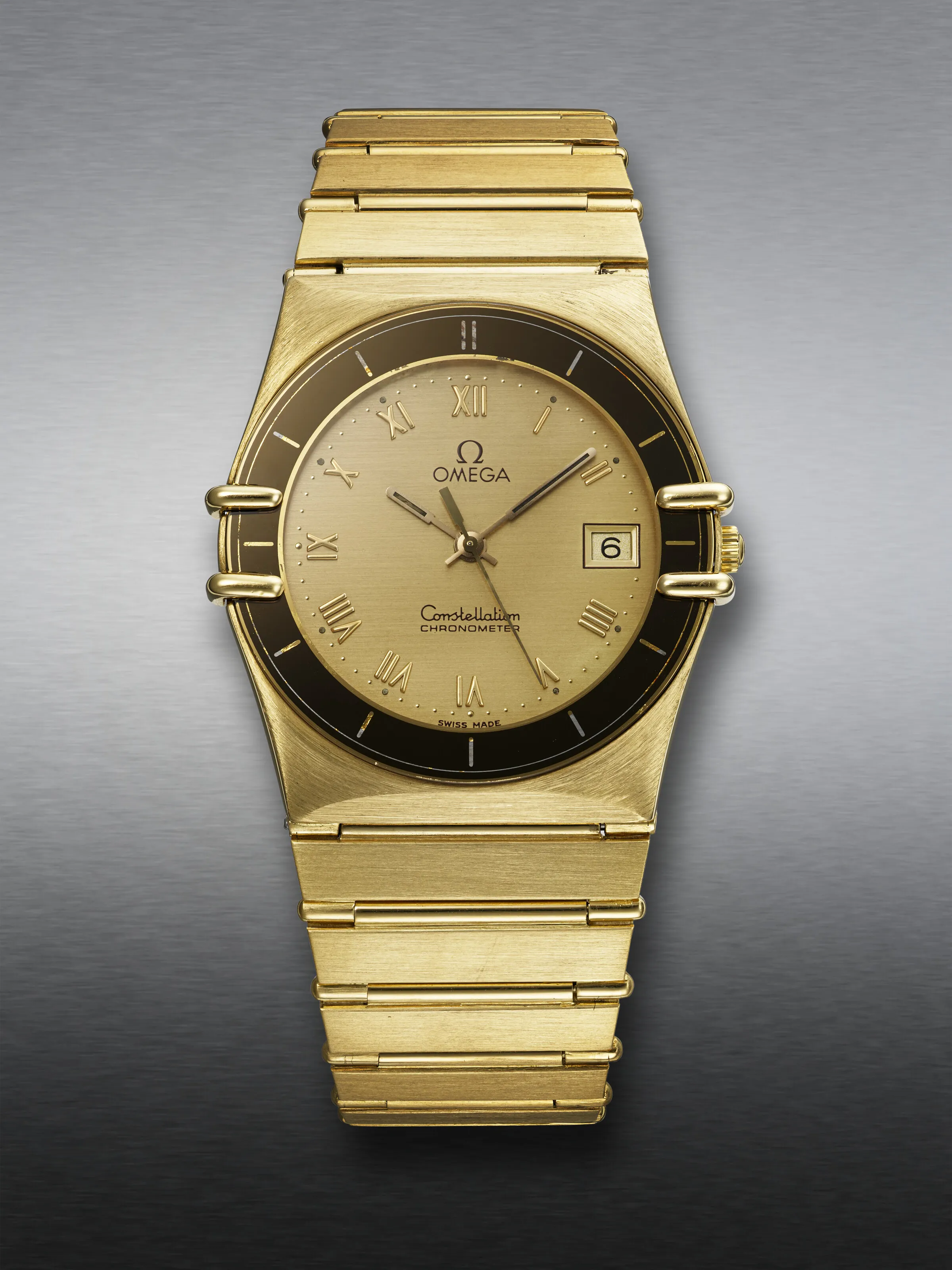 Omega Constellation 33mm Yellow gold Champagne