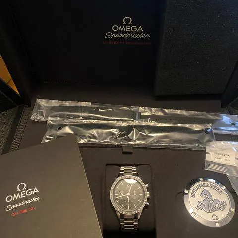 Omega Speedmaster 311.30.40.30.01.001 39.5mm Stainless steel Black