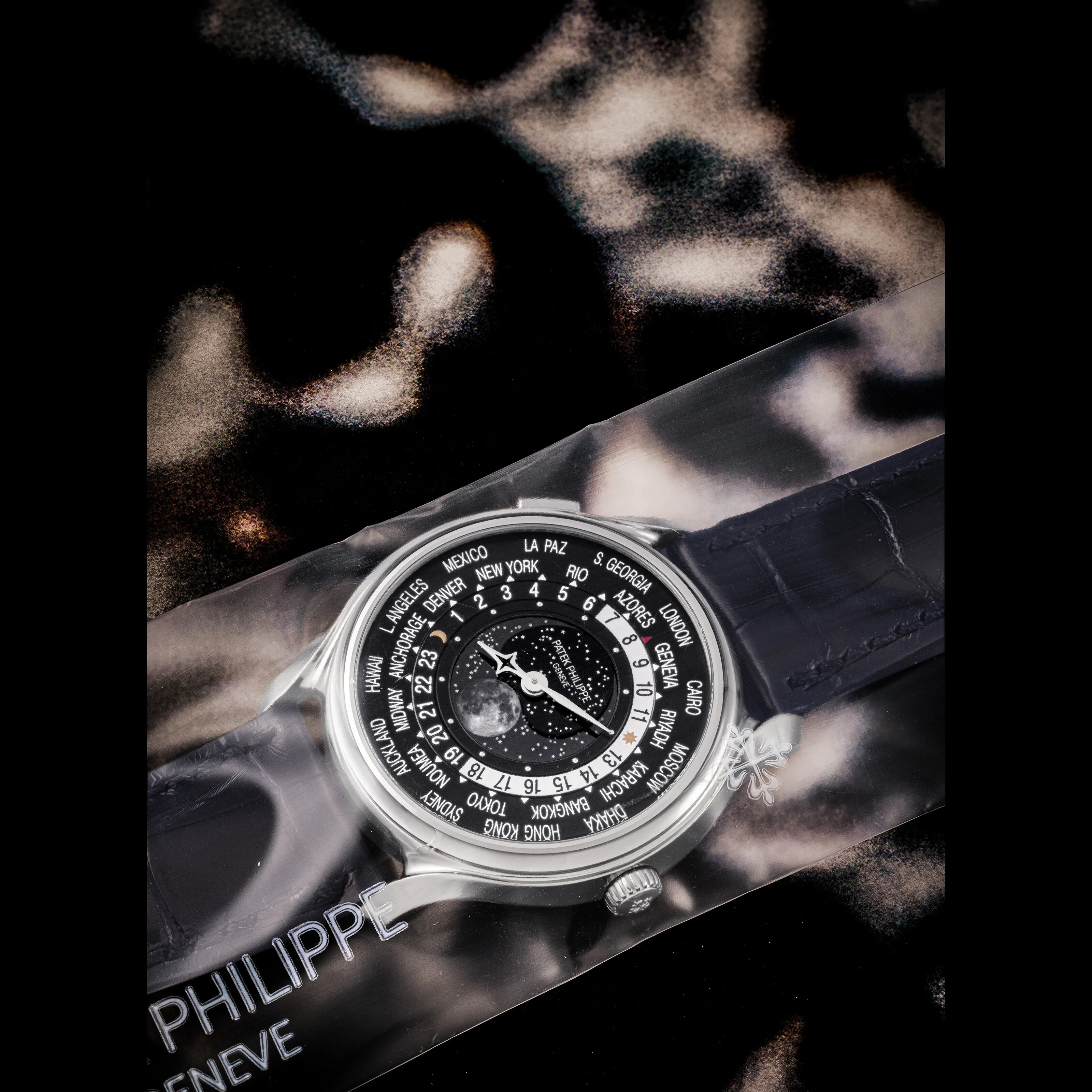 Patek Philippe World Time 5575G-001 40mm White gold Black