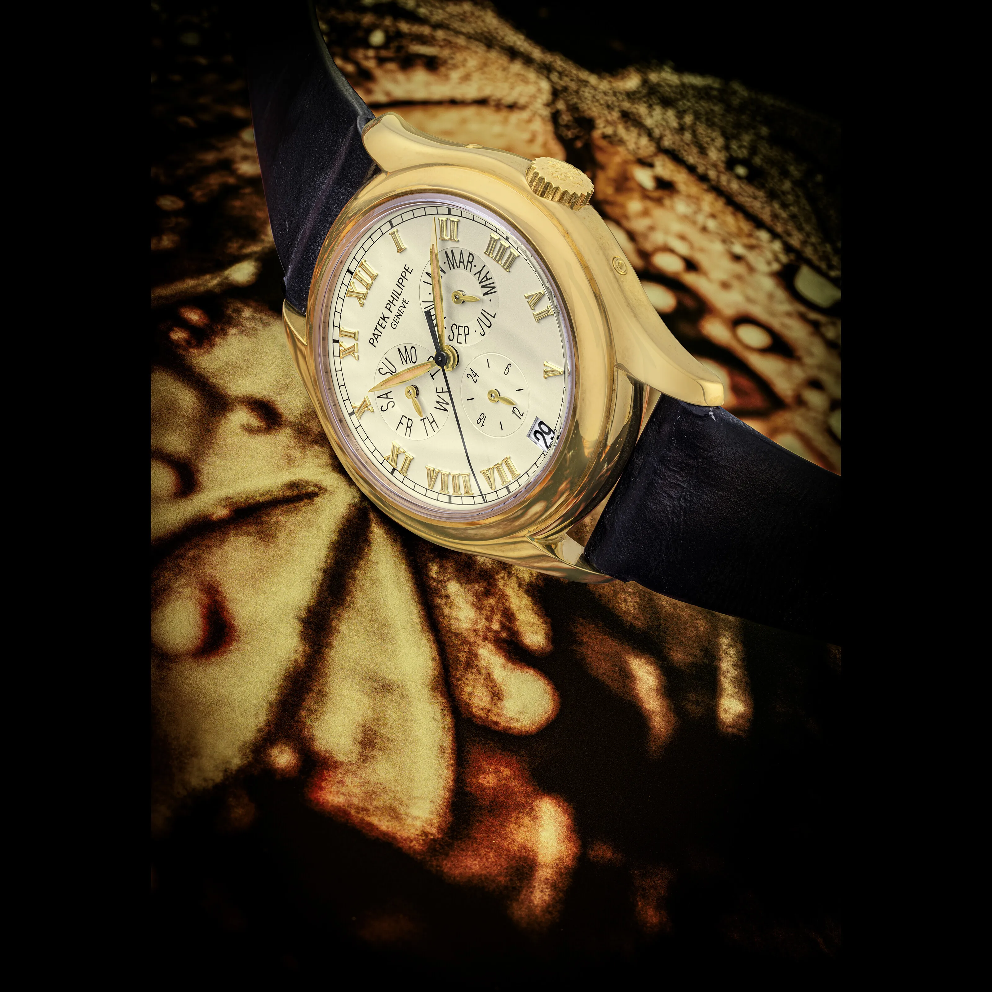 Patek Philippe Annual Calendar 5035J 37mm Yellow gold Cream