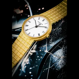 Patek Philippe Calatrava 3802/110 Yellow gold White