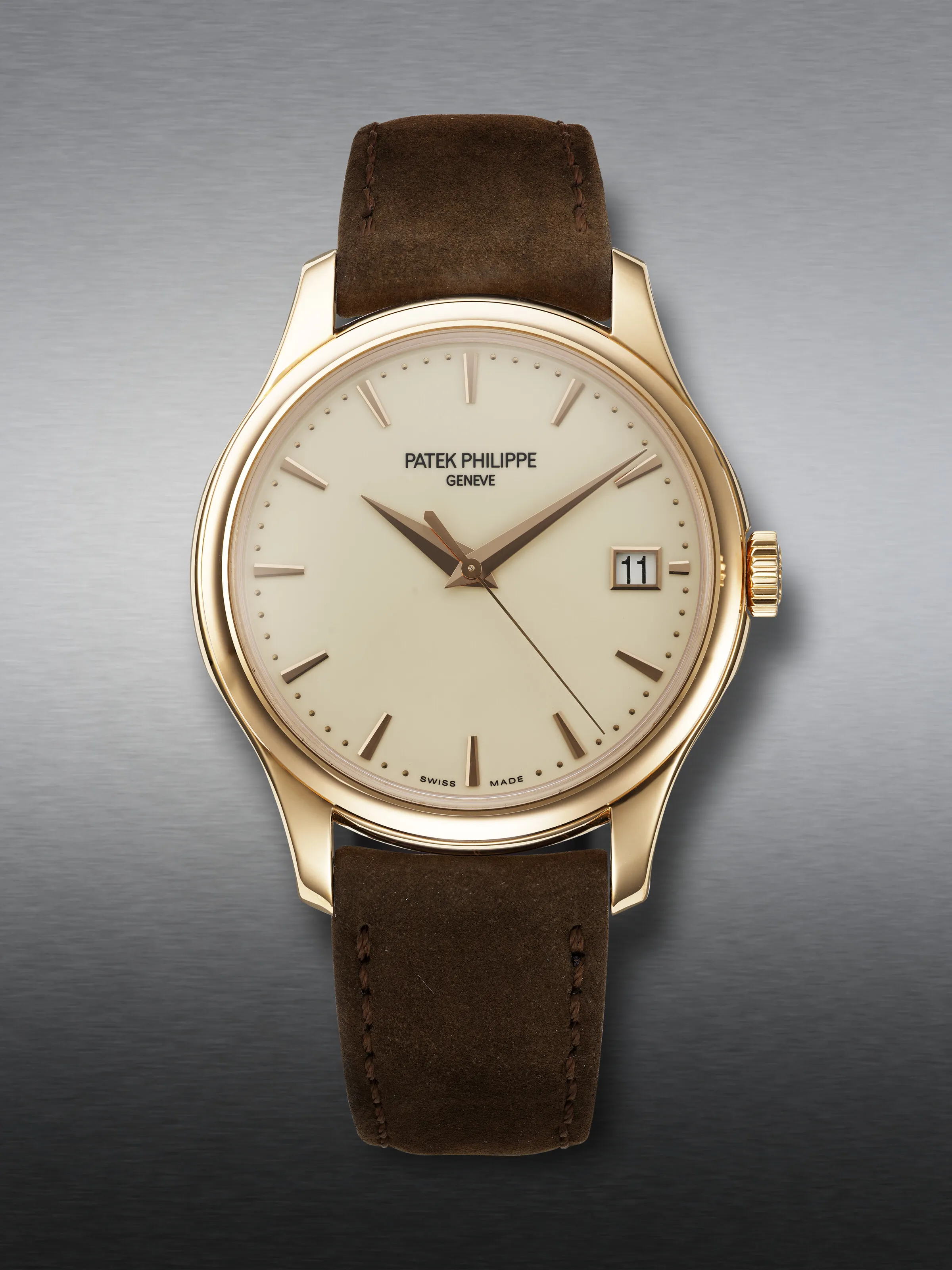 Patek Philippe Calatrava 5227R 39mm Rose gold Ivory