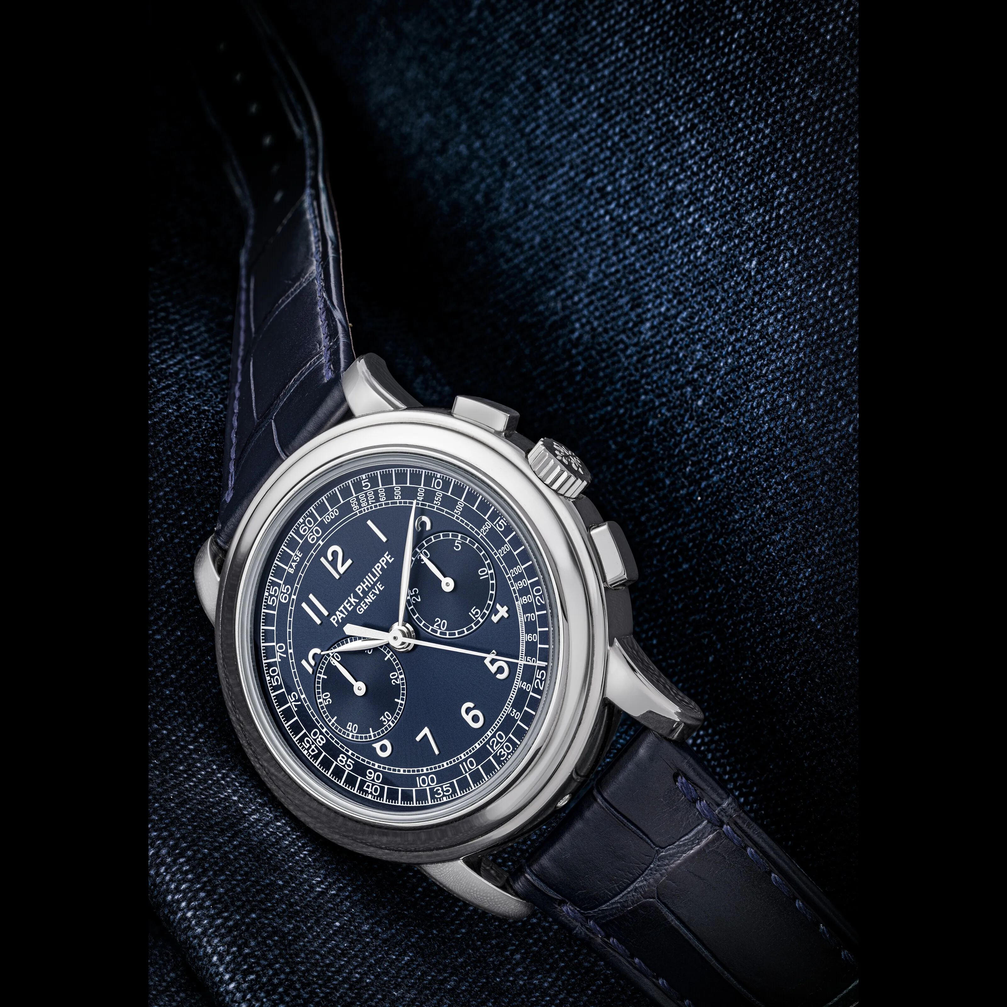 Patek Philippe Chronograph 5070P-001 42mm Platinum Blue