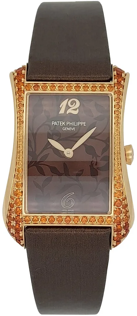 Patek Philippe Gondolo 4962/200R-001 28.6mm Rose gold Brown