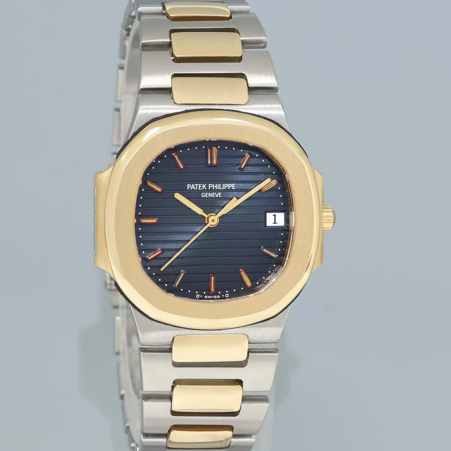 Patek Philippe Nautilus 3900 Yellow gold 2