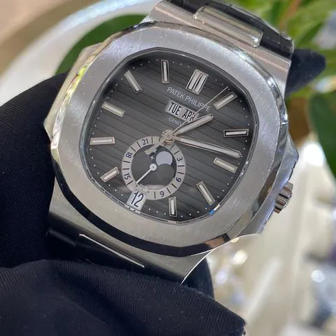 Patek Philippe Nautilus 5726A-001 40.5mm Stainless steel Black