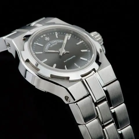 Vacheron Constantin Overseas 12050 24mm Stainless steel 10