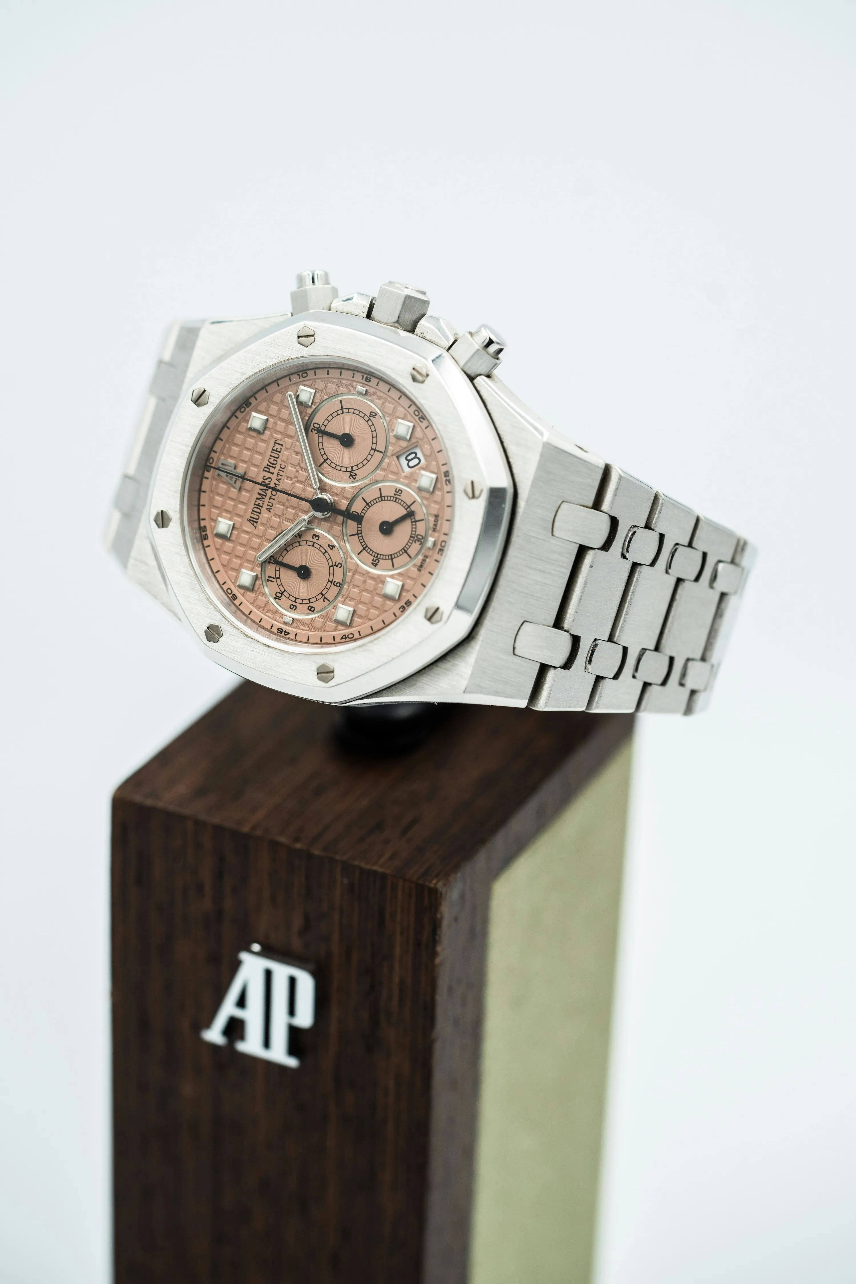 Audemars Piguet Royal Oak 25960BC.OO.1185BC.02 39mm White gold Salmon 10