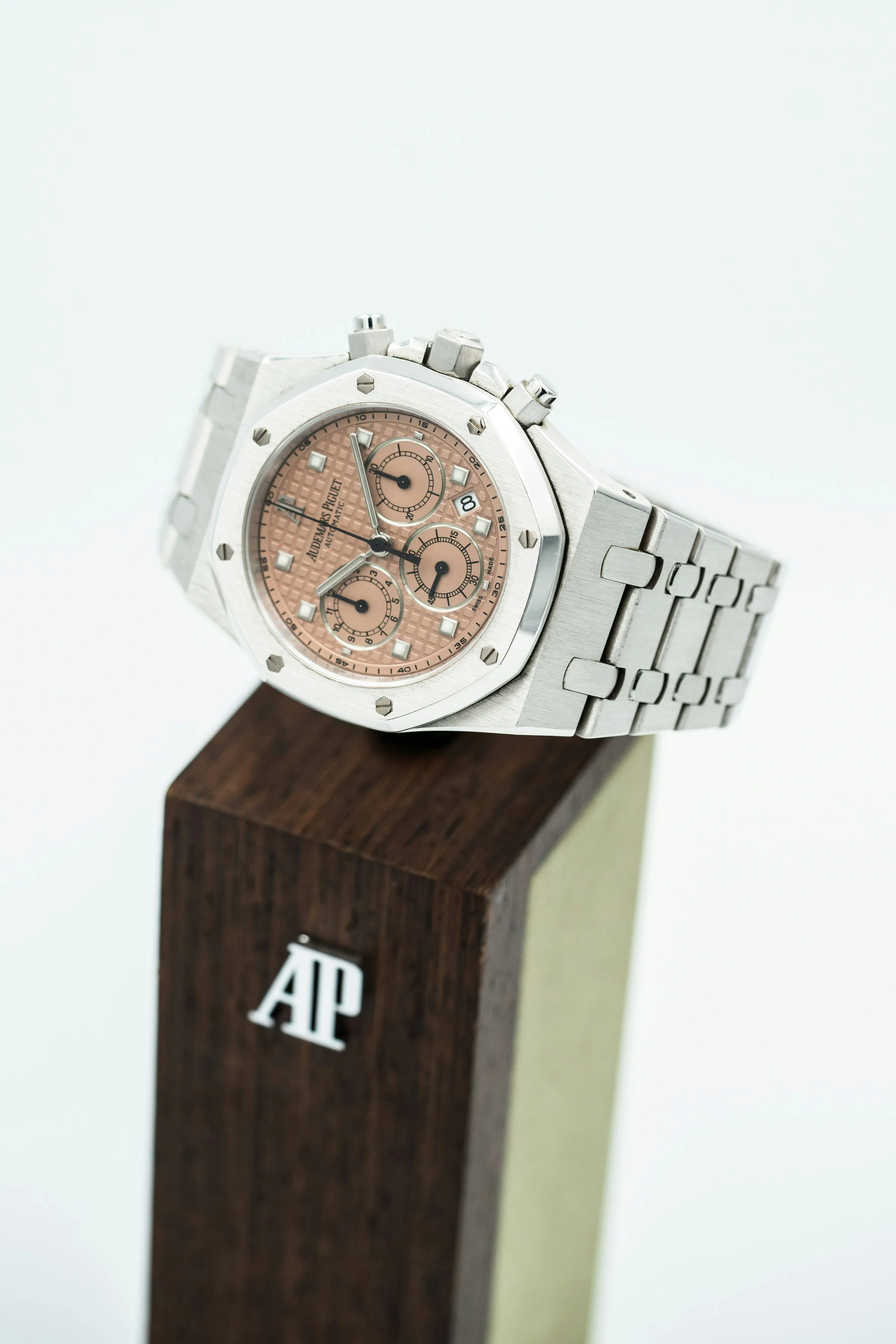 Audemars Piguet Royal Oak 25960BC.OO.1185BC.02 39mm White gold Salmon 11