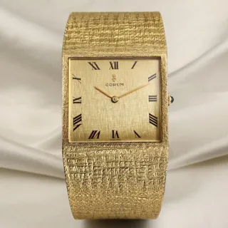 Corum Yellow gold Golden