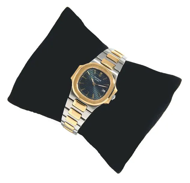 Patek Philippe Nautilus 4700/1 27mm Yellow gold and Stainless steel Blue