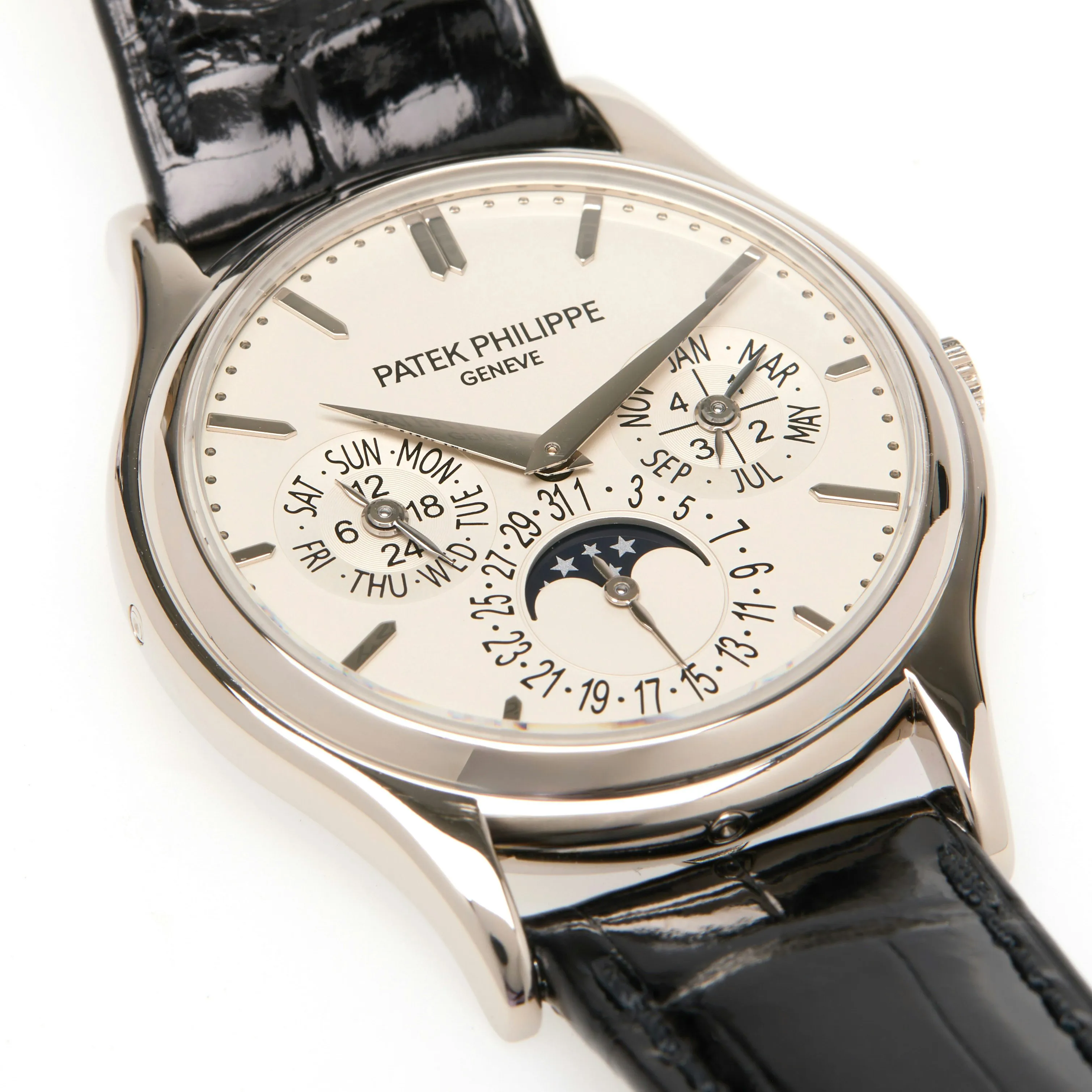 Patek Philippe Perpetual Calendar 5140G 37mm White gold Silver 5