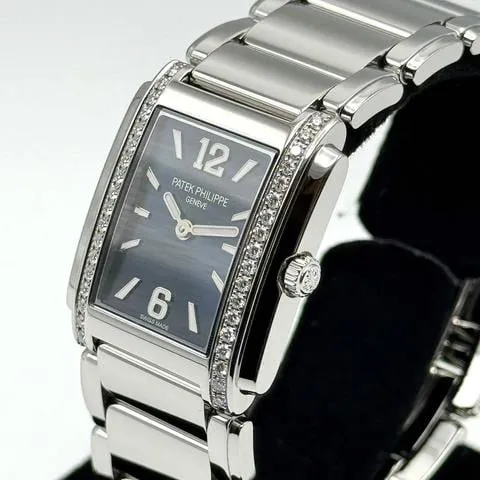 Patek Philippe Twenty~4 4910/1200A-001 25.1mm Stainless steel Blue 3