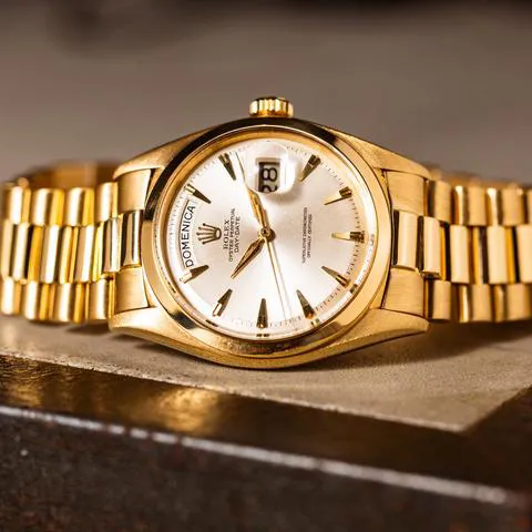 Rolex Day-Date 36 1802 36mm Yellow gold Champagne 2