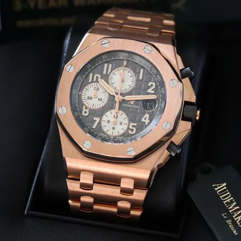 Audemars Piguet Royal Oak Offshore 26470OR.OO.1000OR.02 42mm Rose gold Gray 5