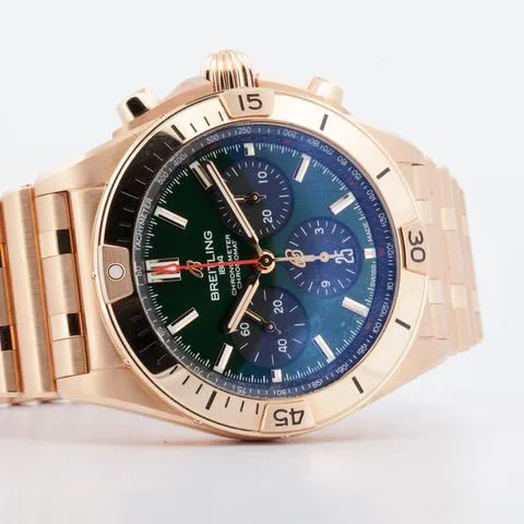 Breitling Chronomat RB01342A1L1S1 Rose gold Green 2