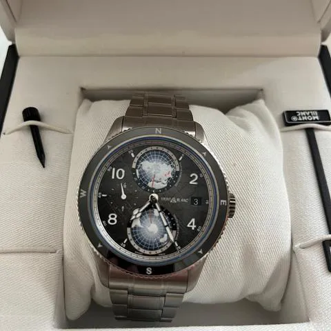 Montblanc 1858 130982 42mm Titanium Gray 4