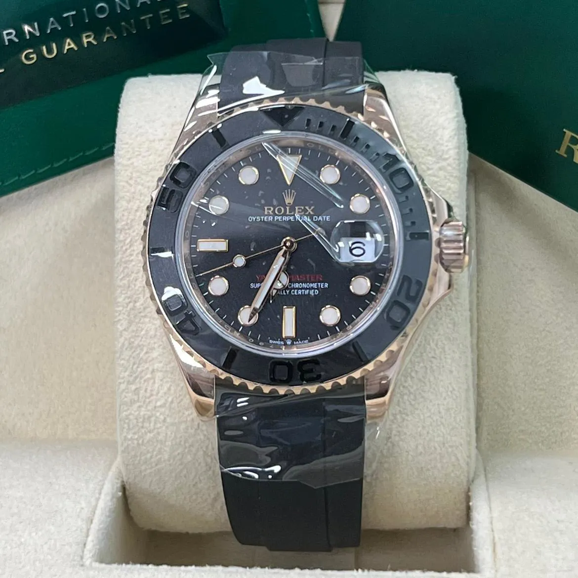 Rolex Yacht-Master 126655-0002 40mm Everose gold Black