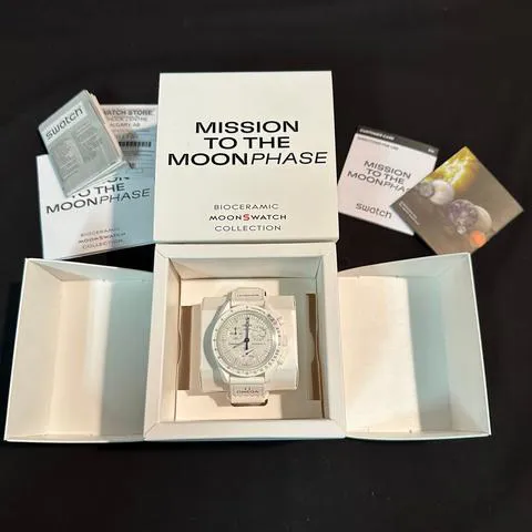 Swatch Moonswatch SO33W700 42mm Ceramic White