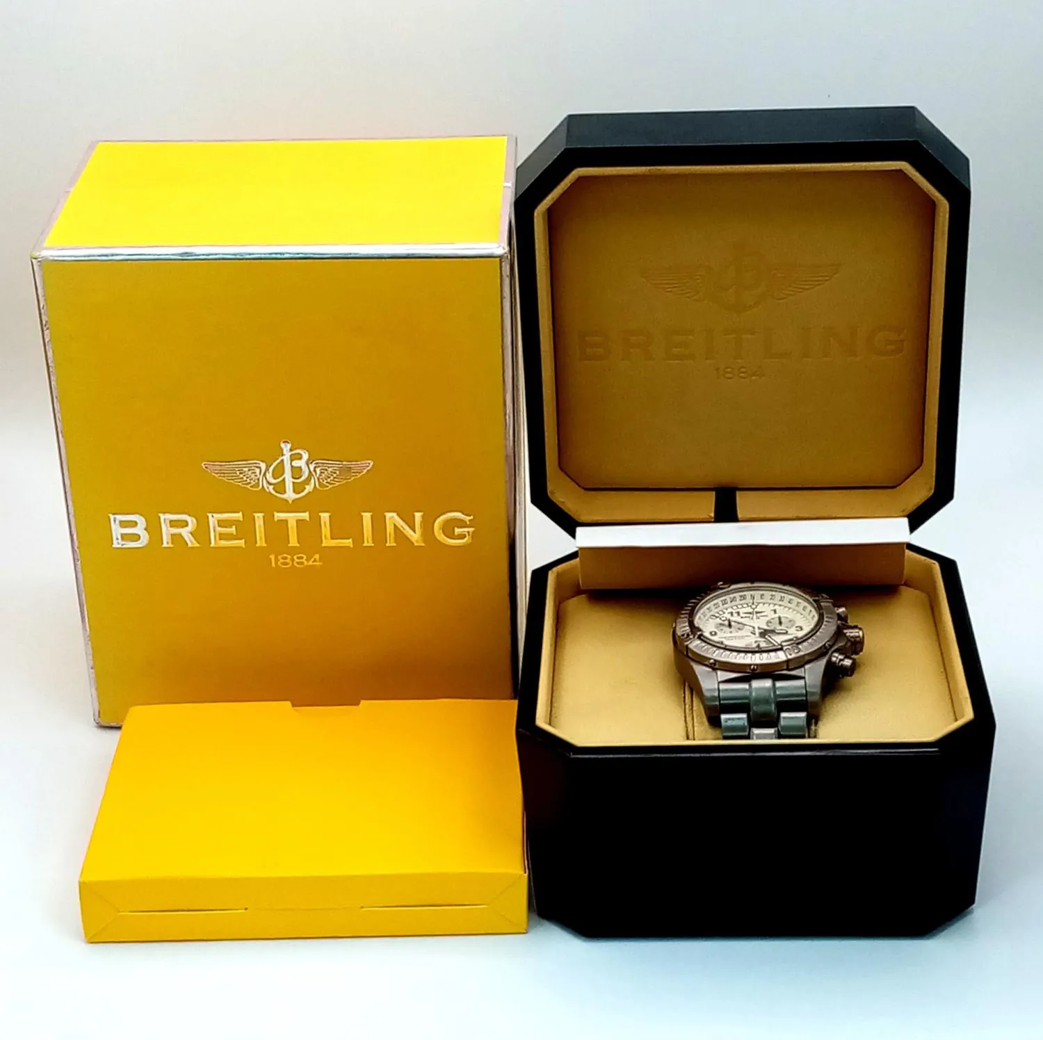 Breitling Avenger E73360 44mm Titanium Cream 7