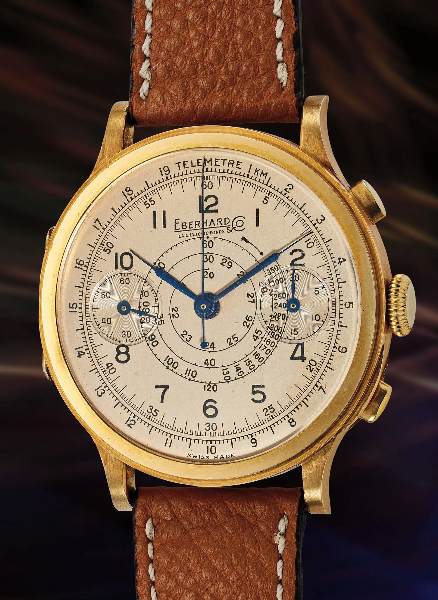 Eberhard & Co. Extra Fort 39mm Yellow gold Champagne