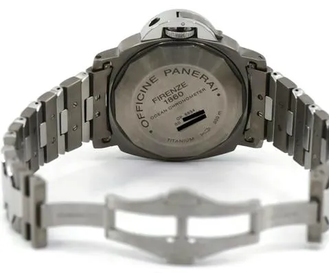 Panerai Luminor GMT Automatic PAM 00161 44mm Titanium Black 4