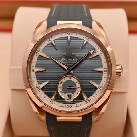 Omega Aqua Terra 220.52.41.21.03.002 41mm Rose gold Blue