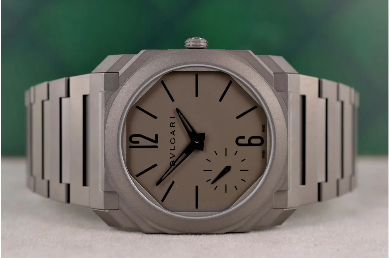 Bulgari Octo Finissimo 102713 40mm titanio