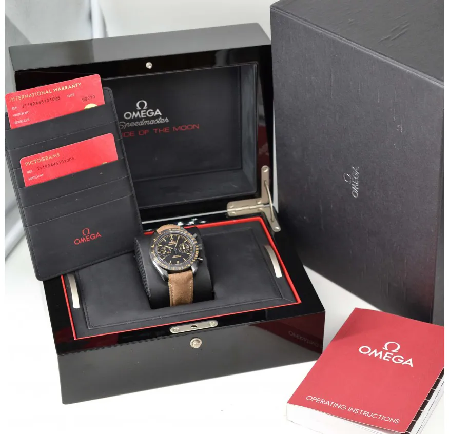 Omega Speedmaster Professional Moonwatch 311.92.44.51.01.006 ceramica Black 6