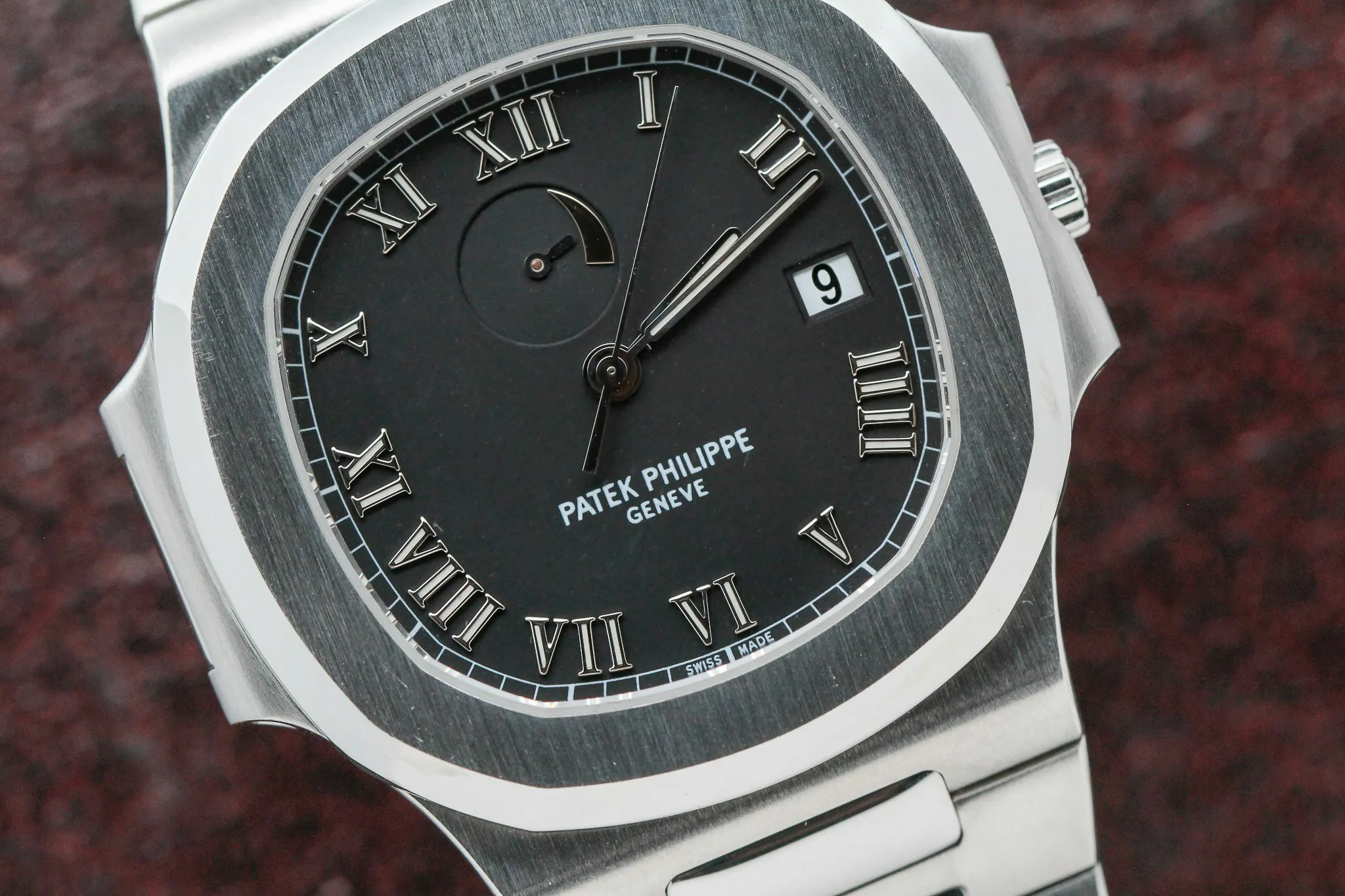 Patek Philippe Nautilus 3710/1A 42mm Stainless steel Black 2