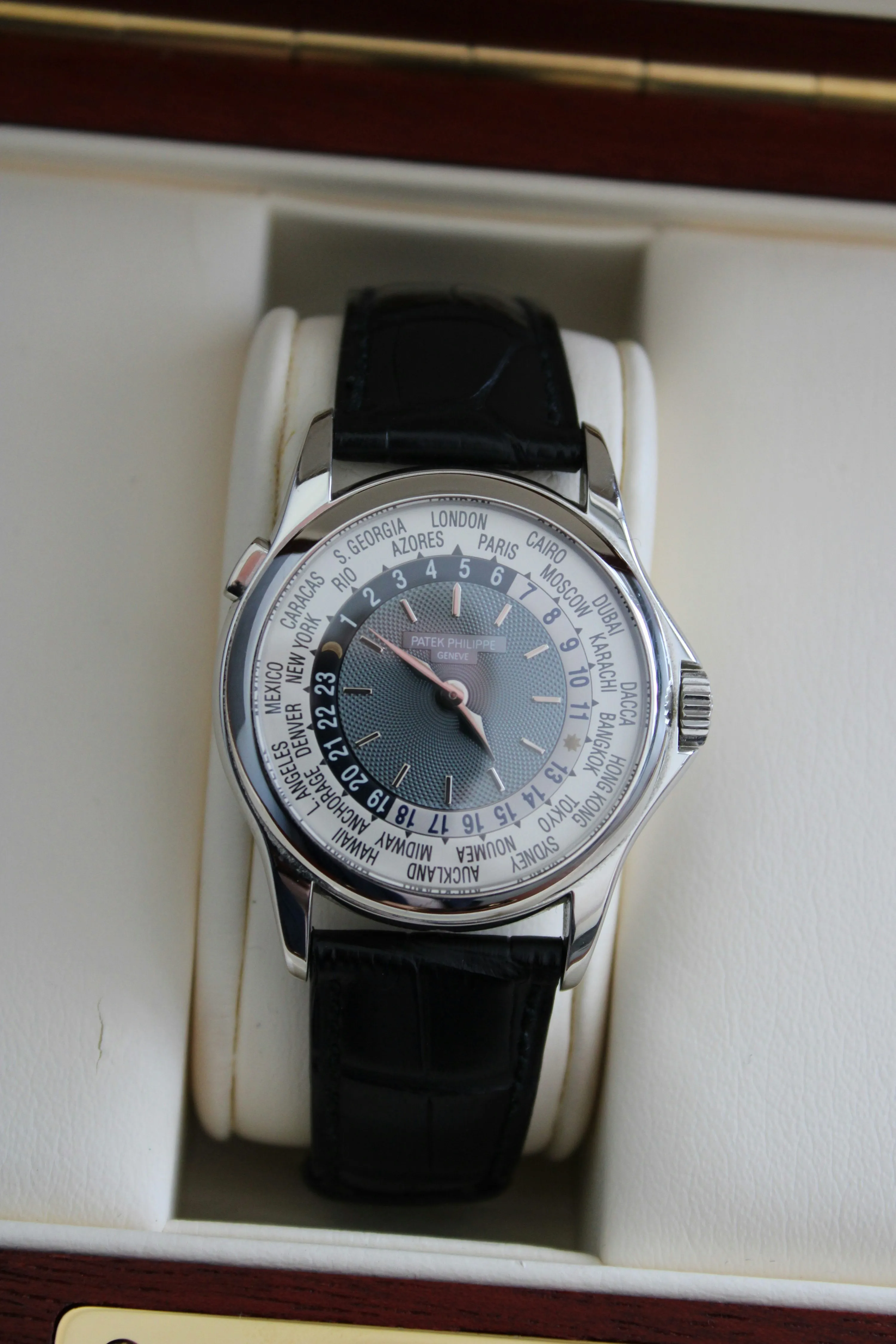 Patek Philippe World Time 5110P 37mm Platinum Blue 2