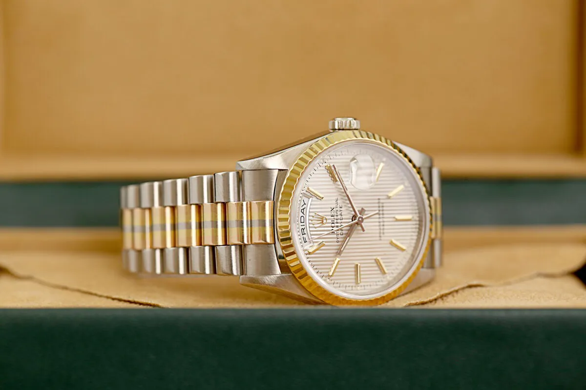 Rolex Day-Date 36 1803 36mm Yellow gold Silbernes 9