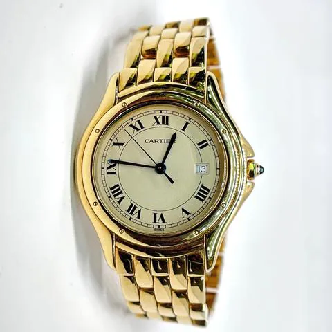 Cartier Cougar 887904 33mm Yellow gold White