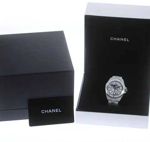 Chanel Mademoiselle H7481 39mm Ceramic White 1