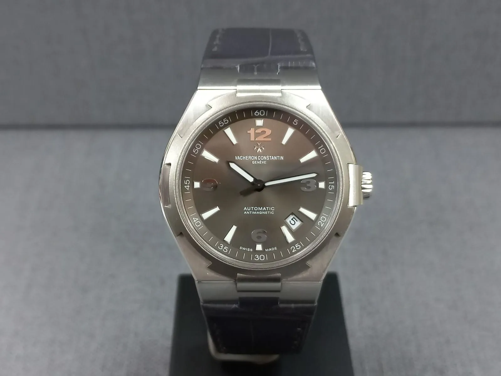 Vacheron Constantin Overseas 47040/000W-9500