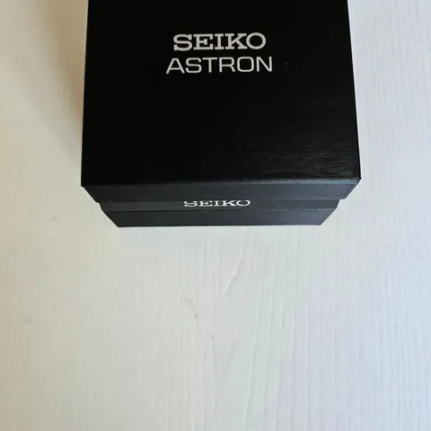 Seiko Astron SAST100G 47mm Titanium Black 12