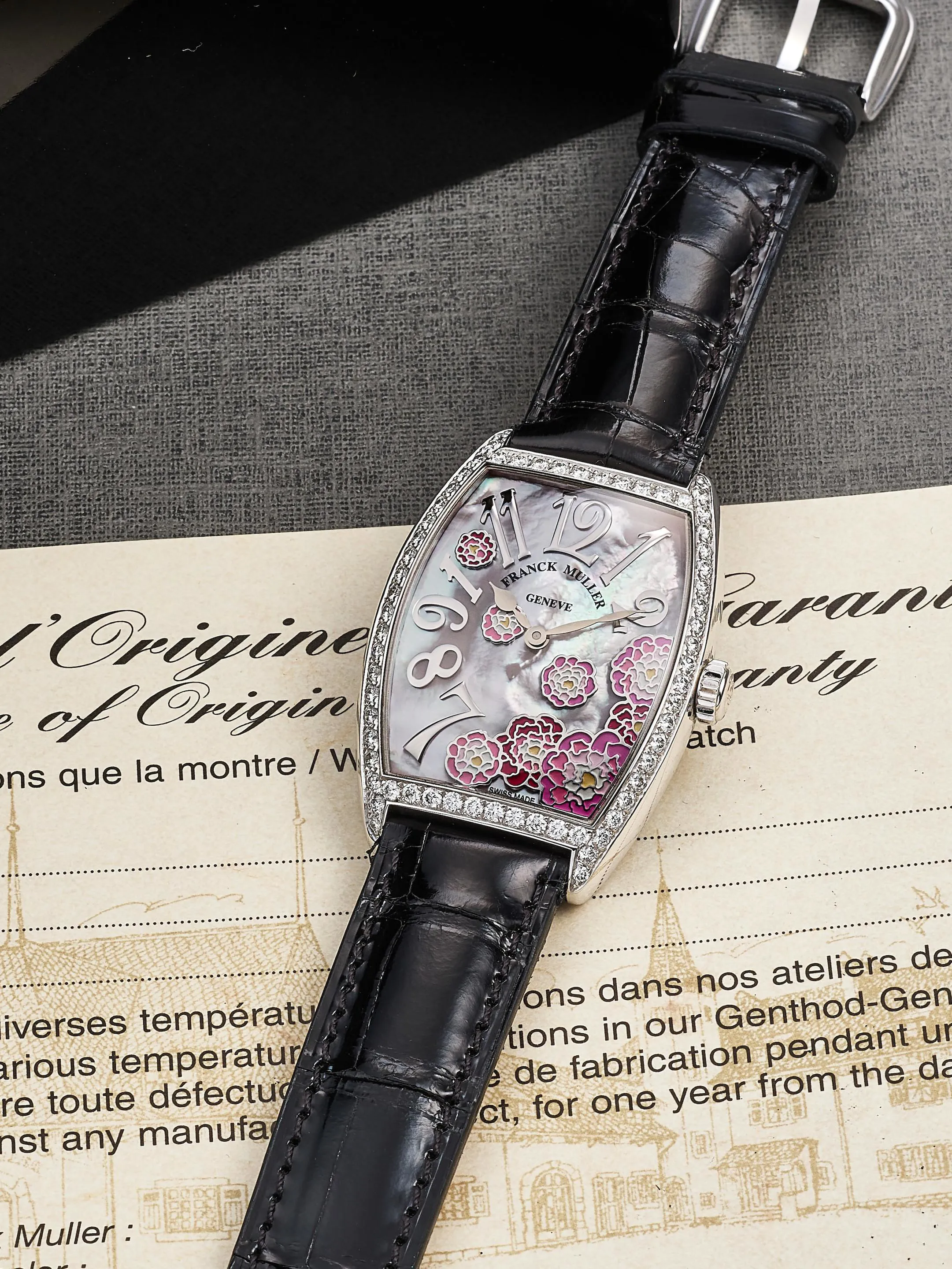 Franck Muller CINTRÉE CURVEX PEONY 2852 QZ 30.5mm Stainless steel and Diamond Pink mother-of-pearl