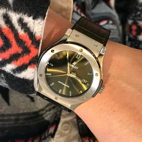 Hublot Classic Fusion 511.NX.8970.LR 45mm Titanium Green