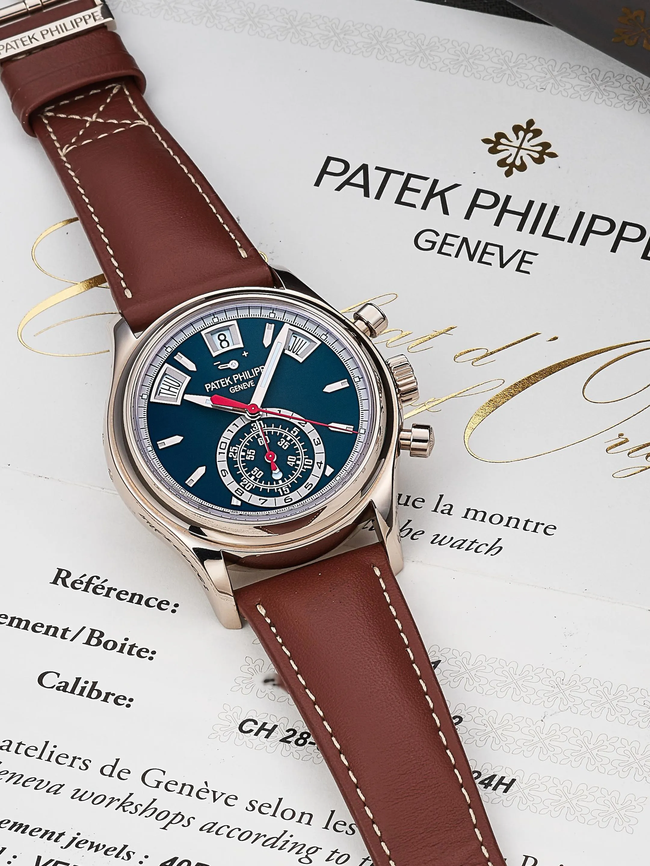 Patek Philippe Annual Calendar Chronograph 5960/01G-001 40.5mm White gold Blue