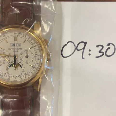 Patek Philippe Perpetual Calendar Chronograph 5970J-001 40mm Yellow gold Silver 5