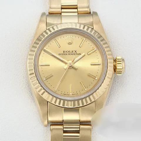 Rolex Oyster Perpetual 26 67198 26mm Yellow gold Champagne