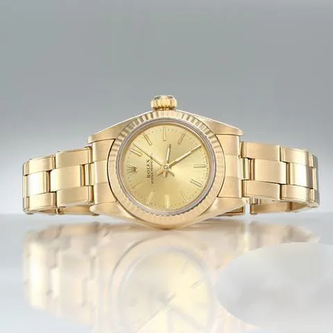 Rolex Oyster Perpetual 26 67198 26mm Yellow gold Champagne 3