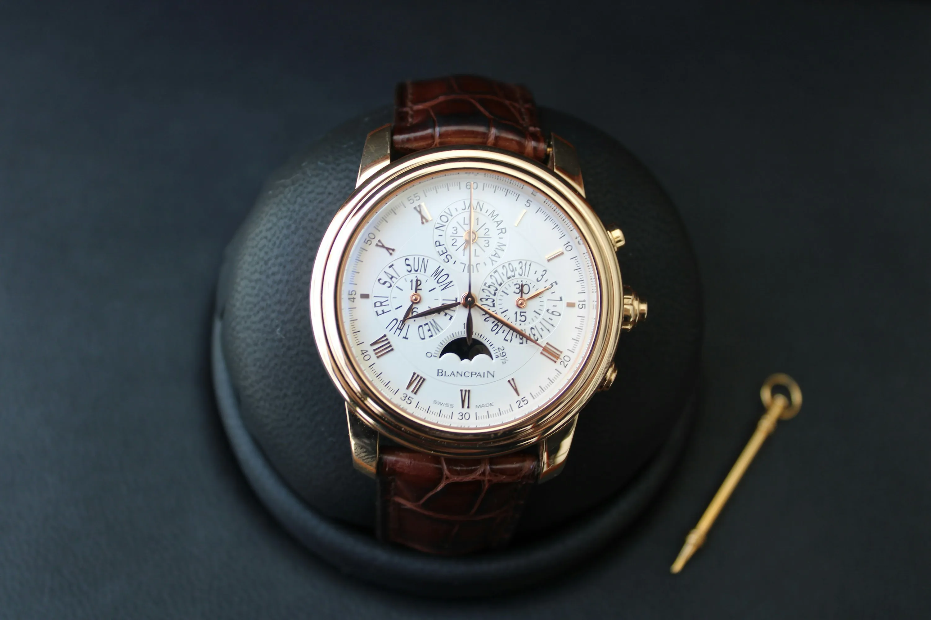 Blancpain Le Brassus 4286P-3642-55B 42mm Rose gold White