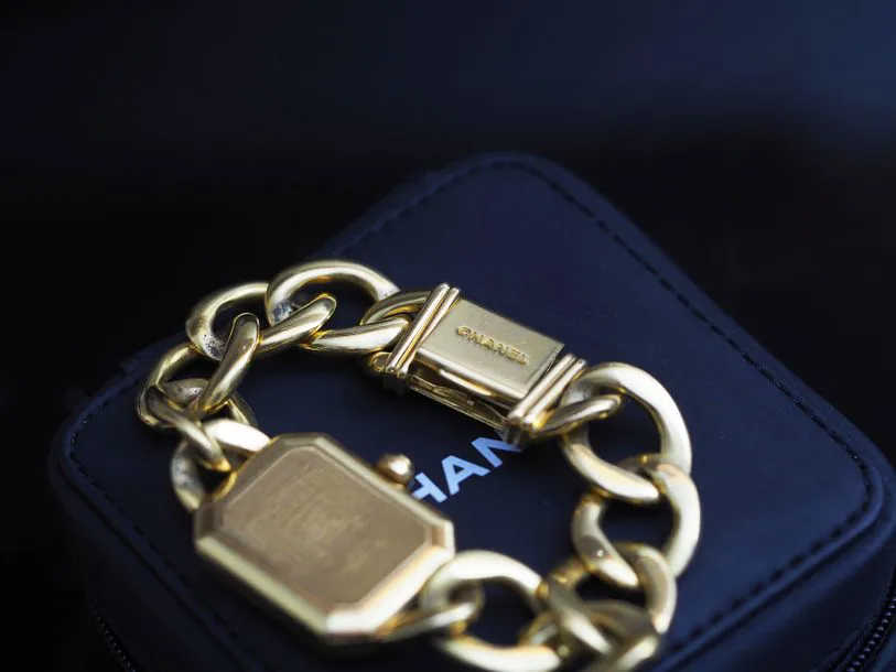 Chanel Première UE04019 20mm Yellow gold Black 2