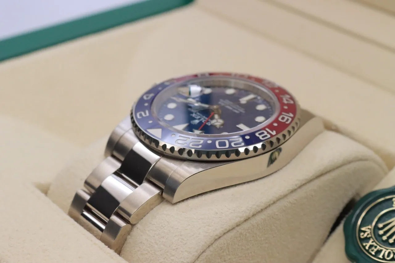 Rolex GMT-Master II 126719BLRO 40mm White gold Blue 5