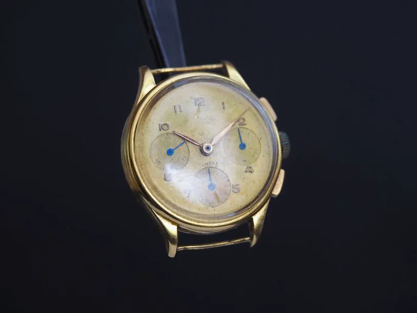 Universal Genève Compax 12491 35mm Yellow gold Golden 1