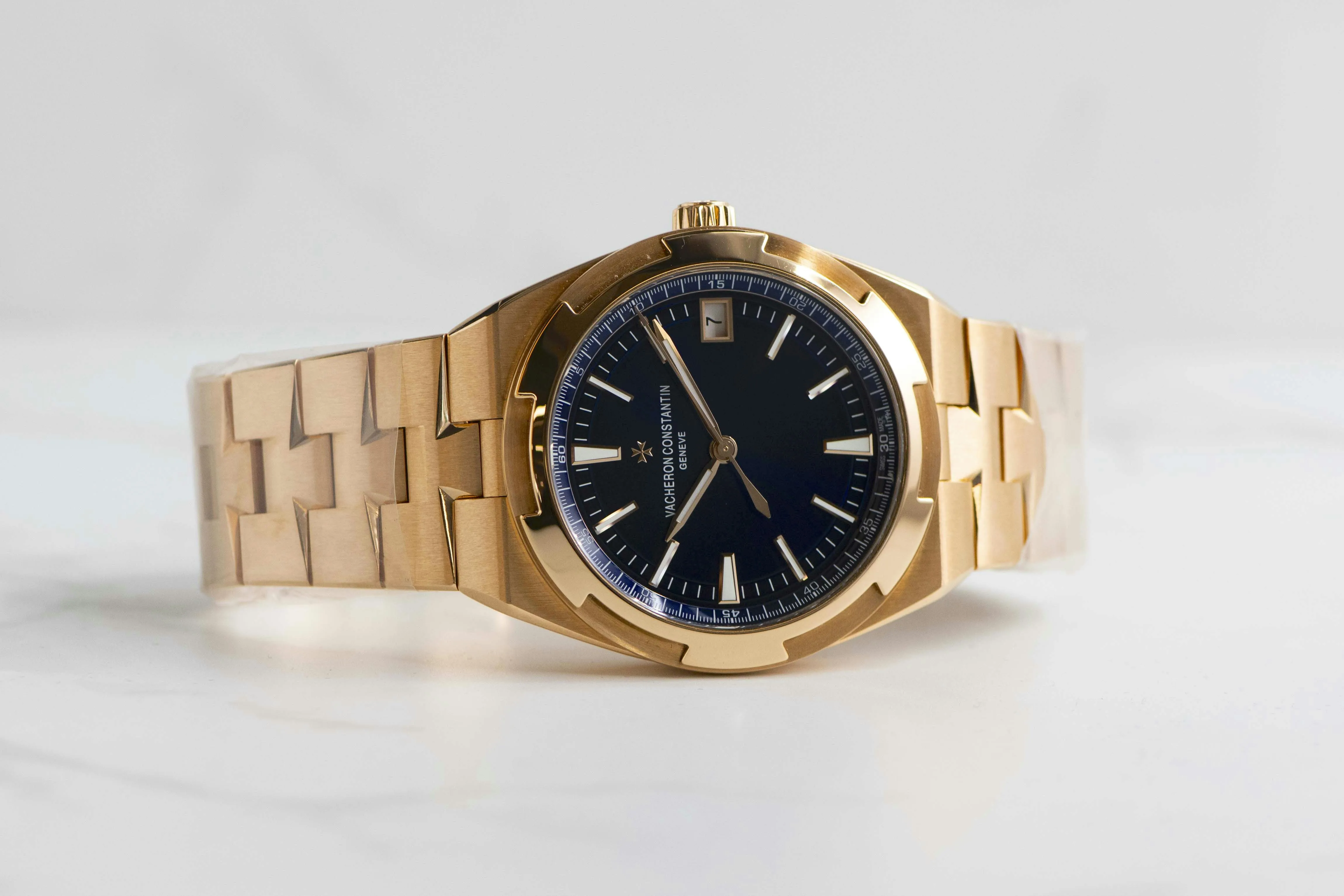 Vacheron Constantin Overseas 4500V/110R-B705