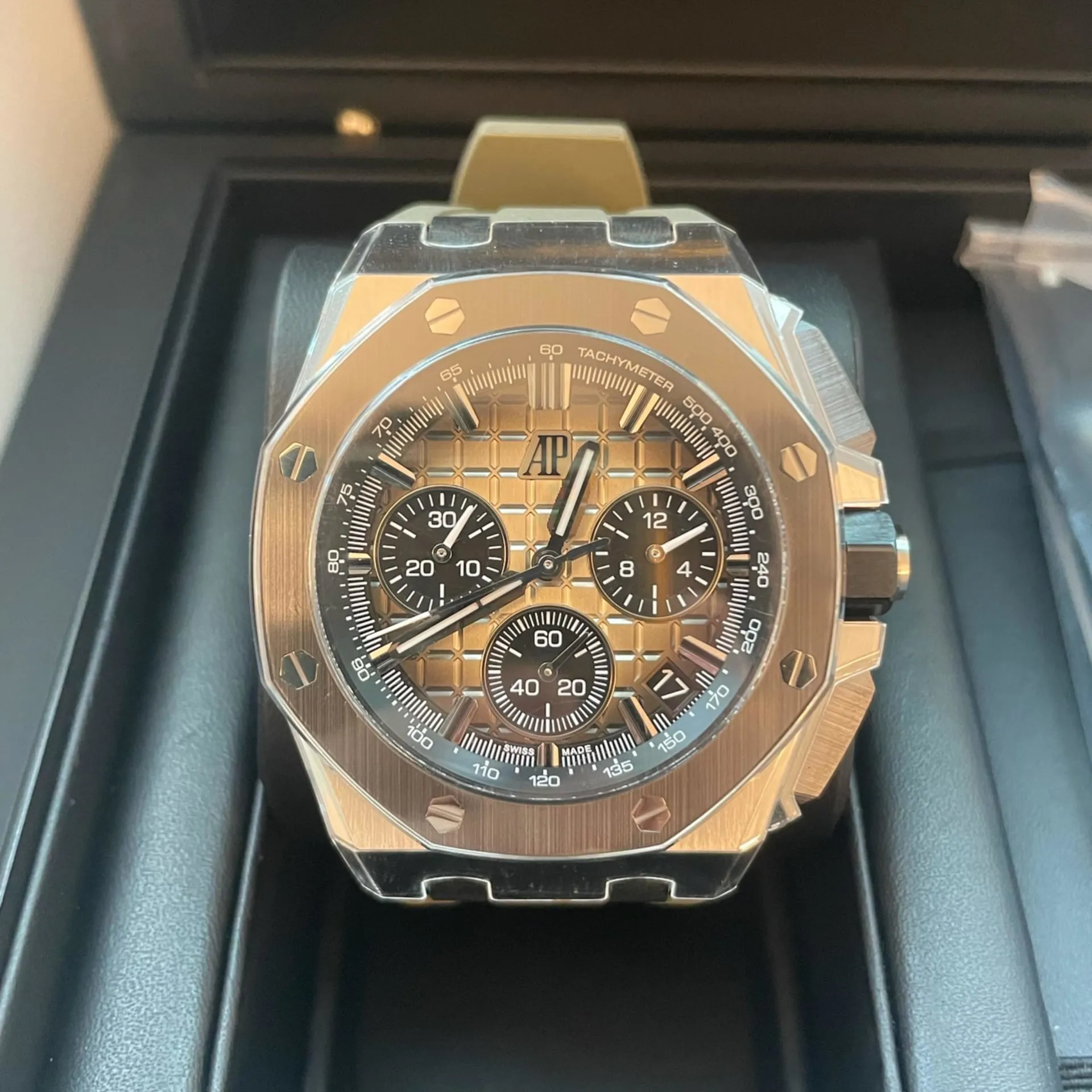 Audemars Piguet Royal Oak Offshore 26420SO.OO.A600CA.01 43mm Stainless steel Brown