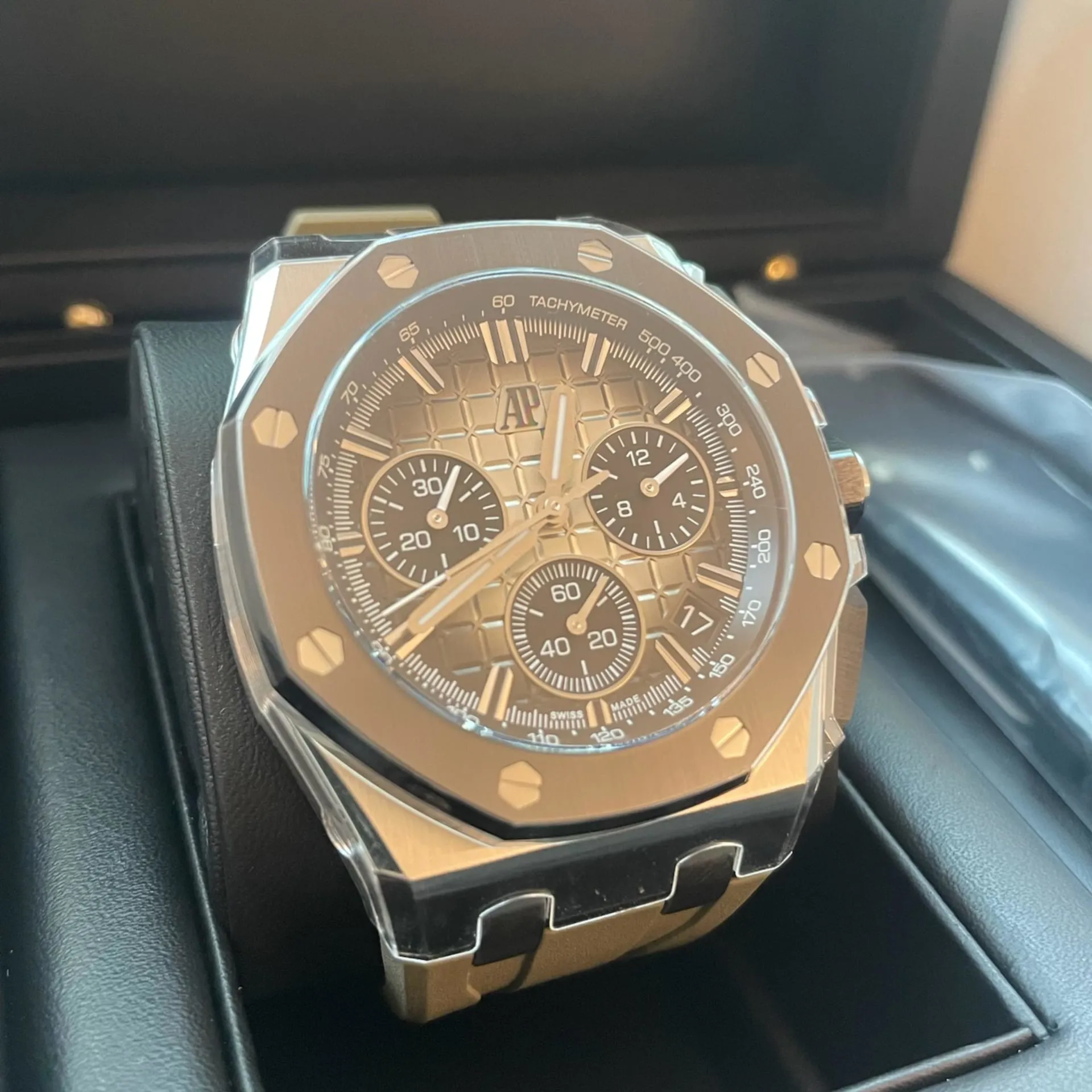 Audemars Piguet Royal Oak Offshore 26420SO.OO.A600CA.01 43mm Stainless steel Brown 1